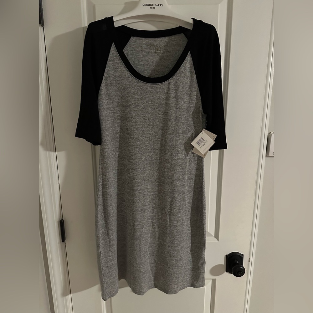 NWT Rosie Pope Derek maternity dress size medium. Grey and black.